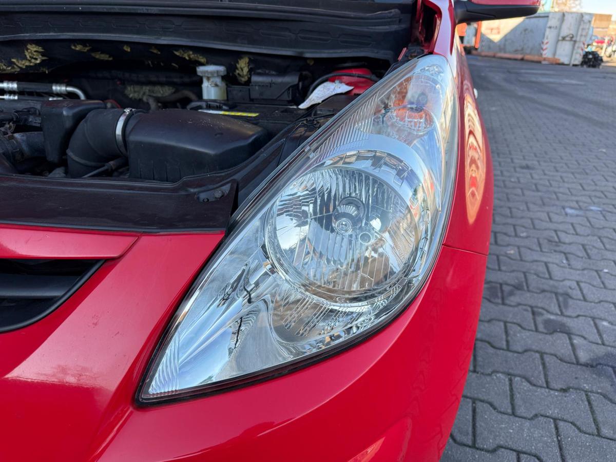 Hyundai I20 PB original Scheinwerfer links Halogen Vorfacelift BJ09